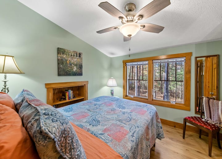 Scott Creek Lodge chambre 5 sur 7 : chambre complète au 2e étage (2e chambre à cet étage); avec salle de bain complète attenante.