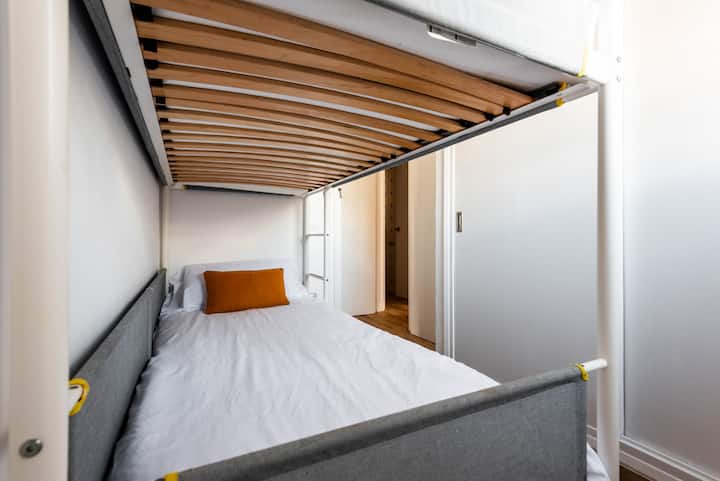 غرفة النوم 2