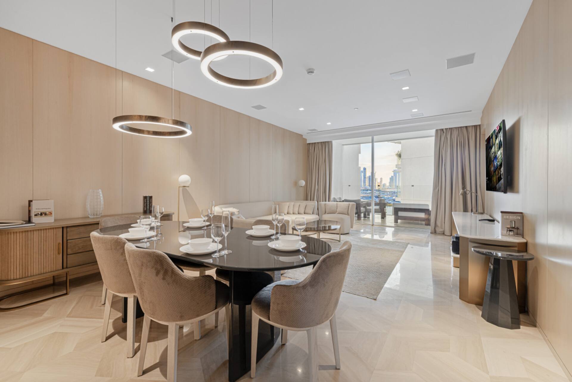 Palm Jumeirah • 3BR Luxury at FIVE Hotel — foto 4