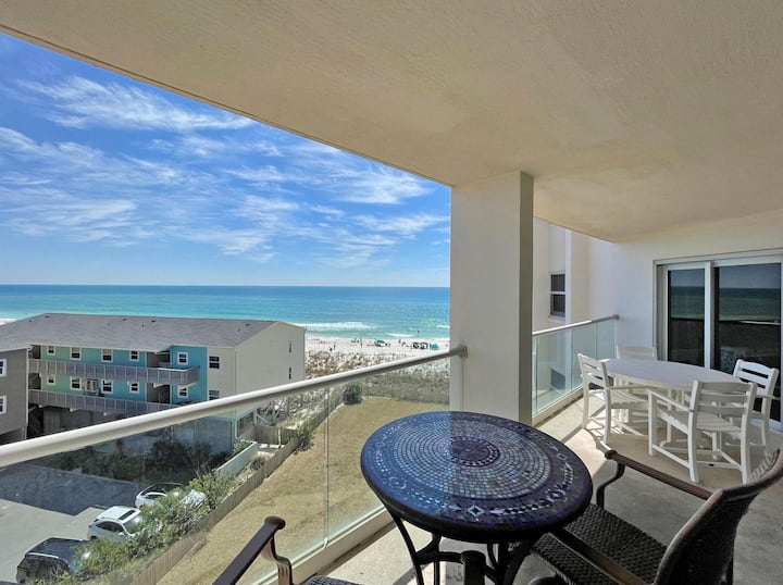 1 Bedroom, 1 Bath Gulf Front Condo With Pool! - Pensacola Beach, FL