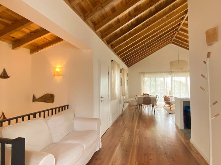 Nova Casa Familiar Com Vista Para Ilha S. Jorge - Azoren