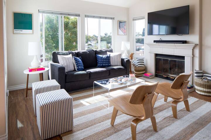 *Walk to the Beach!* | 2 Townhomes gallery image 3