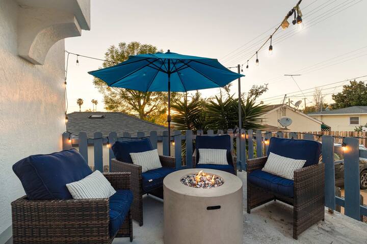 *Walk to the Beach!* | 2 Townhomes gallery image 5