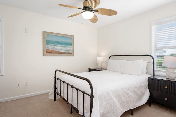 WH386: Sea Forevermore | ML Bedroom 7 - Queen, Private Bath