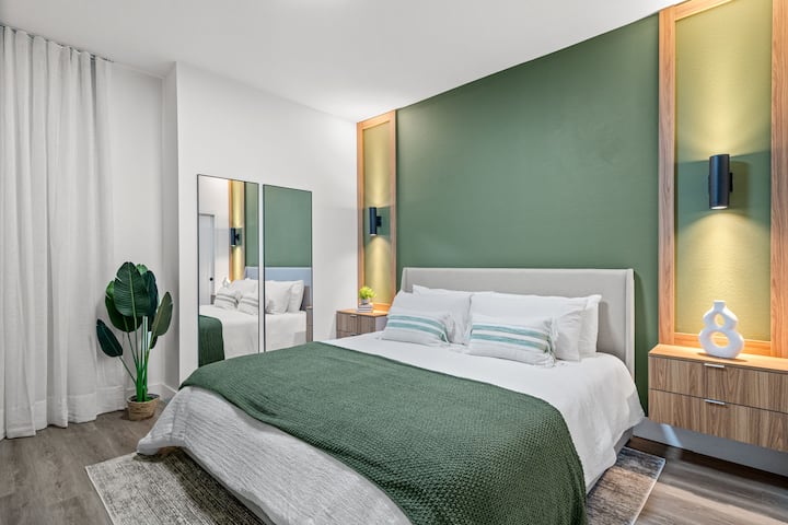 bračni apartman (širine 180 - 200 cm)