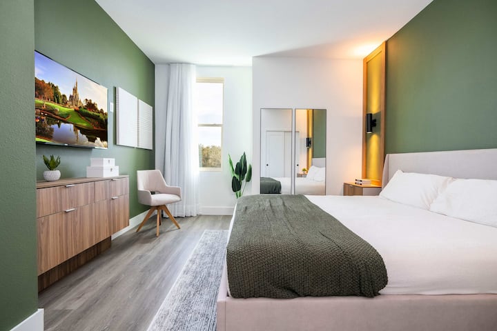 Bračni krevet (širok 180 - 200 cm)