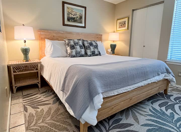 Walk To Beach-new Furniture-1br Sandprints A1 - Miramar Beach, FL