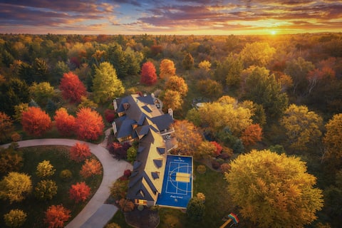 Baronwood Oasis | Pool + Arcade Mega Estate