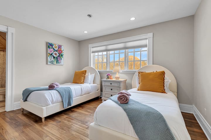 _41_4911 Baronwood Airbnb 10