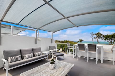 Cotton Tree Beach Front 3 Bedroom Townhouse