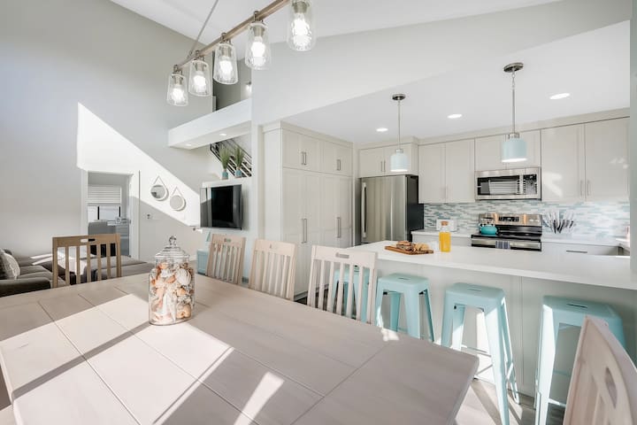 Luxury Meets Coastal Charm in North Mission Beach