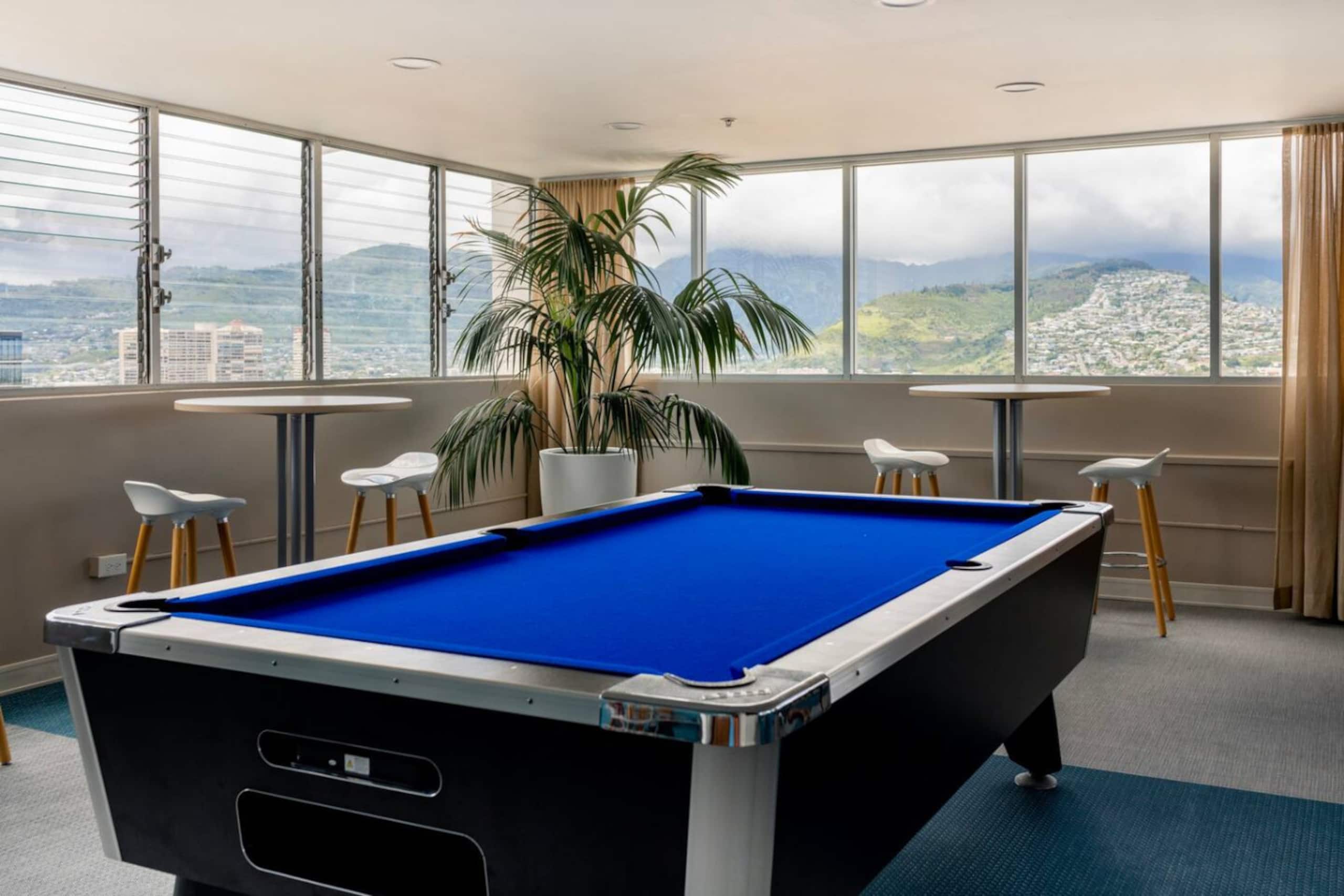 Ocean View•1 BR Corner Unit•Steps to Waikiki Beach - Image 22
