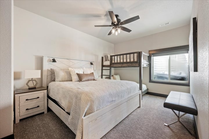 64 - Skyview Lodge -16