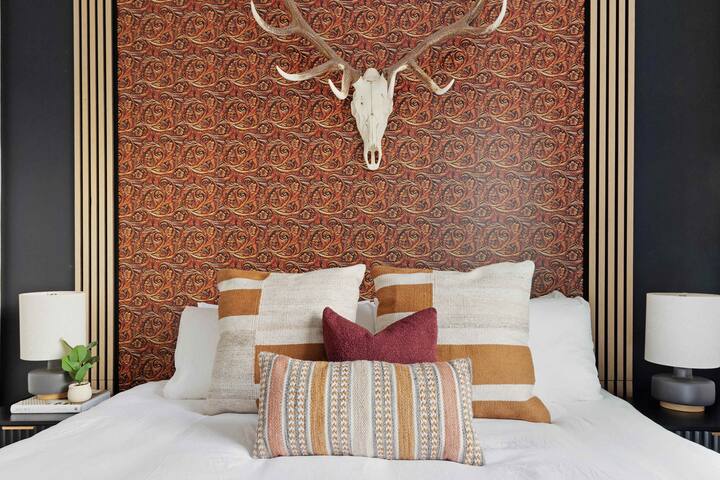 The Camellia & The Bluestem – 2 homes, 8 bedrooms gallery image 4