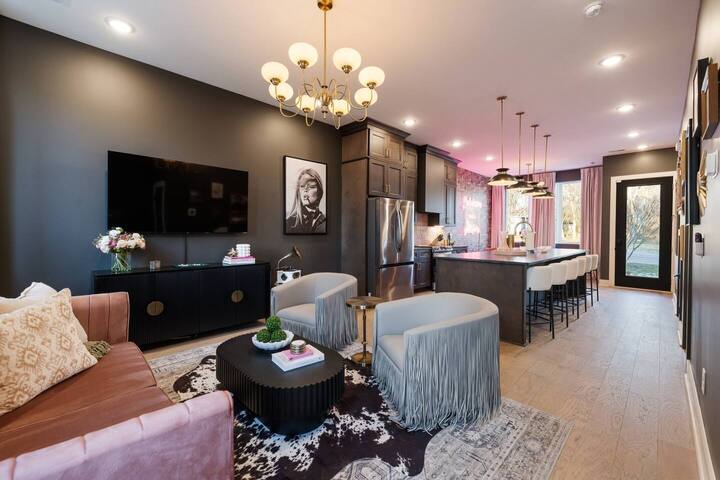 The Zee at Hydes Ferry gallery image 2