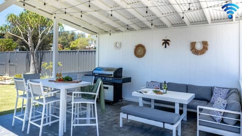 Coastal Palms – Stay 3 Pay 2