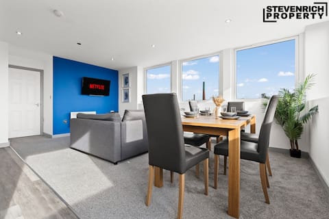 Modern High Spec 2-Bedroom Spacious Flat in Leeds