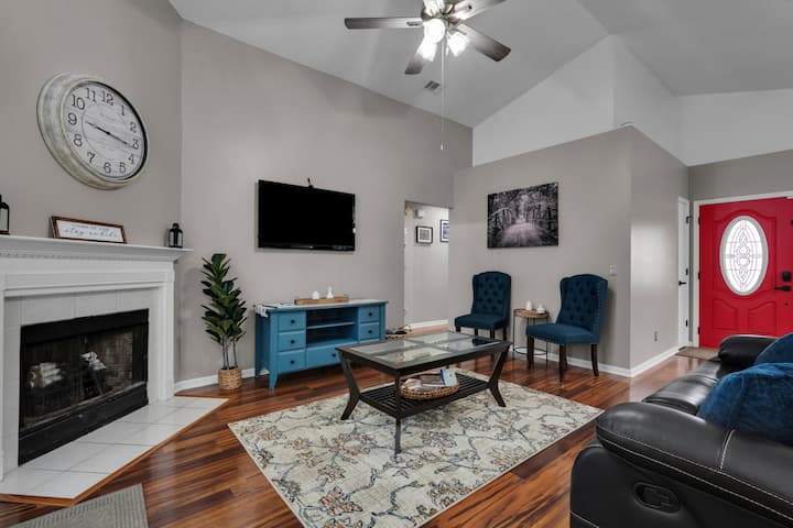 Timeless Charm Near Savannah - Richmond Hill, GA