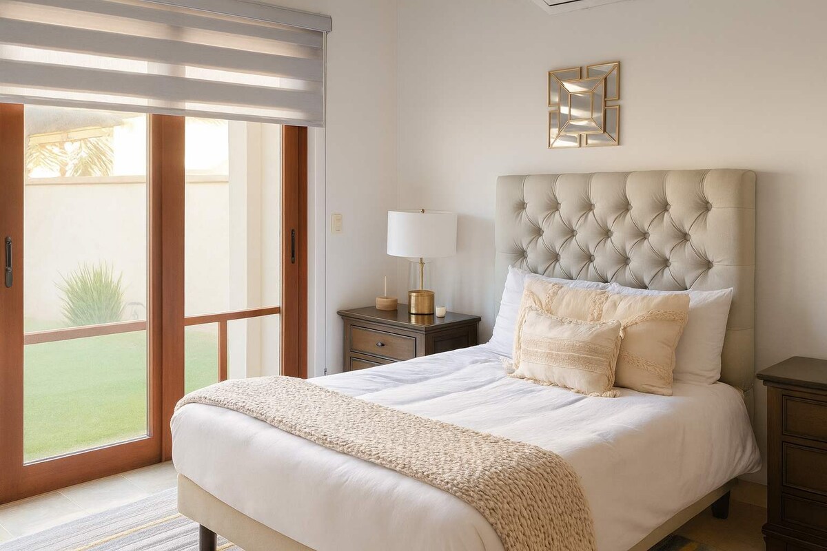 Chumba cha kulala chenye starehe kwa ajili ya kupumzika kabisa
