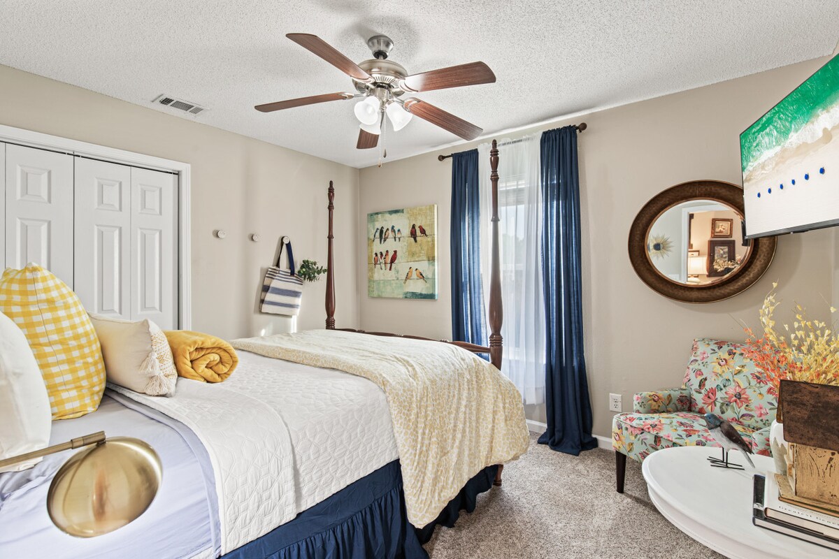 Elegant rum med en dubbelsäng