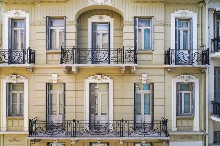 Marvelous apartment in Plaka gallery image 2