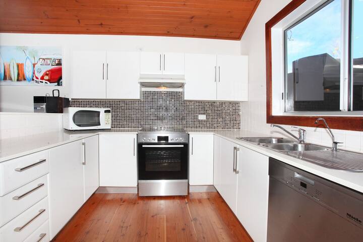 Mayfield 23 gallery image 4