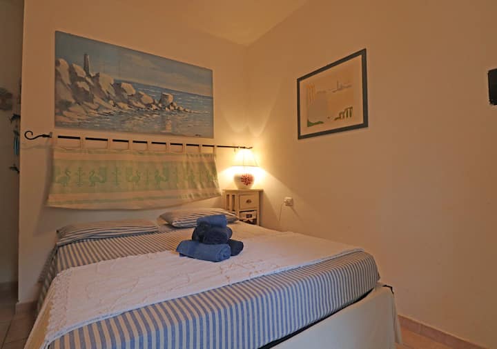 la-maddalena-pgs-immobiliare-bilocale-residenza-weber-vista-mare-terrace-camera-matrimonial