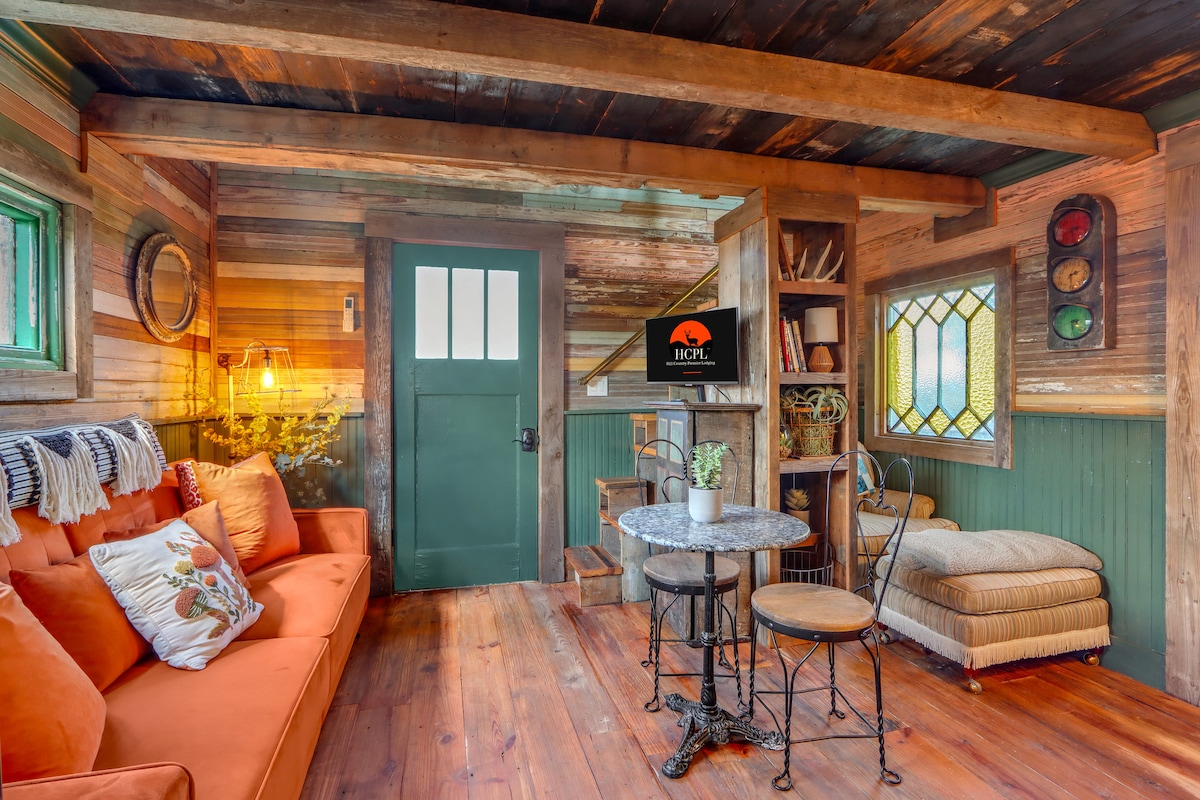 Charming Treehouse Stay Near Lake & Stargazing - Treehouses for
