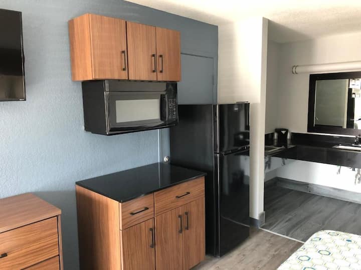 Cozy Stay For Families Near San Antonio Riverwalk - San Antonio, TX