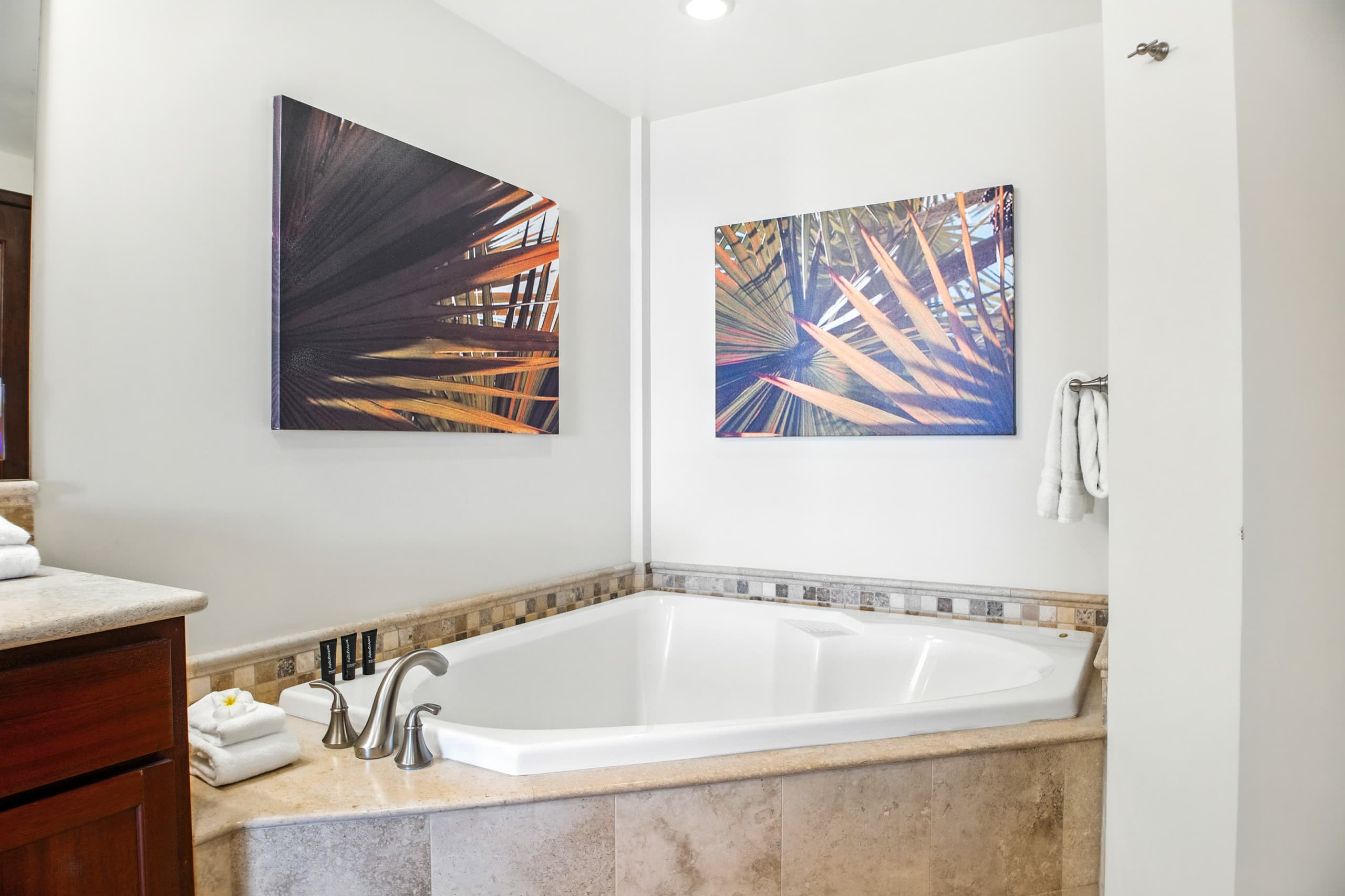 Condo in Kapaa · ★5.0 · 2 bedrooms · 3 beds · 2.5 baths - Photo 27