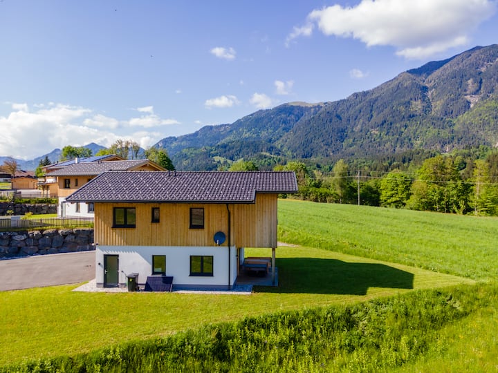 Belle Maison Avec Vue Sur Les Montagnes - Weissensee