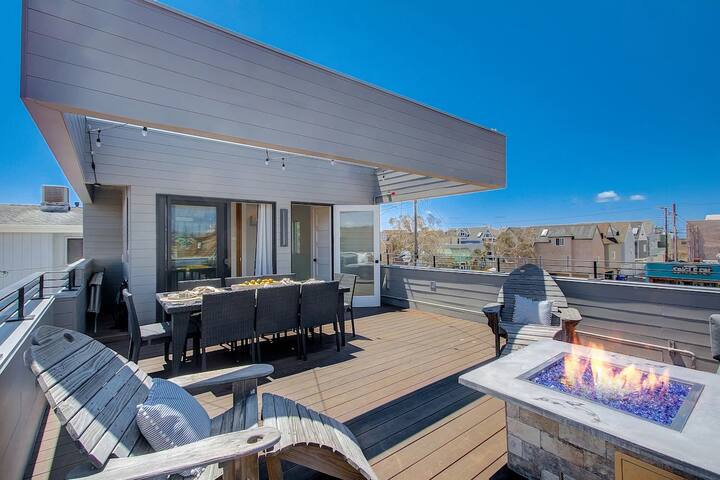 Luxury Beach Home | Rooftop, Ocean View, AC, Patio gallery image 2