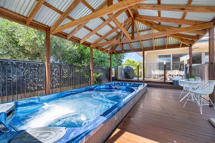 Contemporary Home in the Heart of Mudjimba