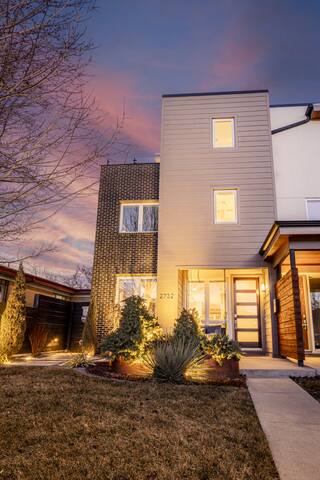 Group Luxury: Heated Pool, Rooftop Spa, Fire Pits gallery image 4