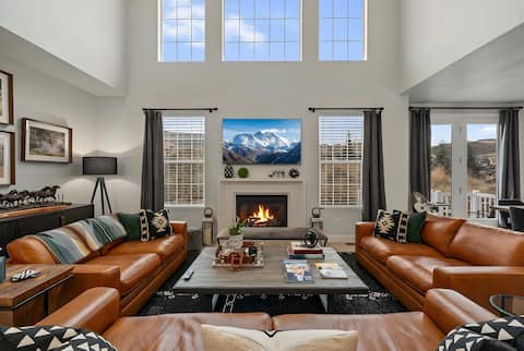 Popular Airbnb listing: 10 min from Deer Valley, 4BR, Modern Farmhouse in Heber