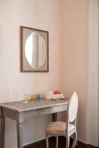 Carafa Palace gallery image 4