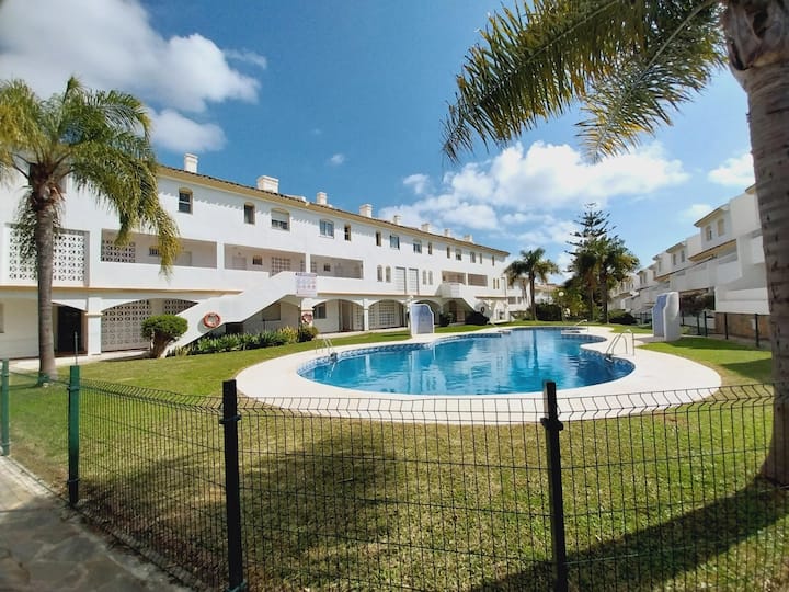 Buenavista Duplex Close To All Amenities And Beach - Sitio de Calahonda
