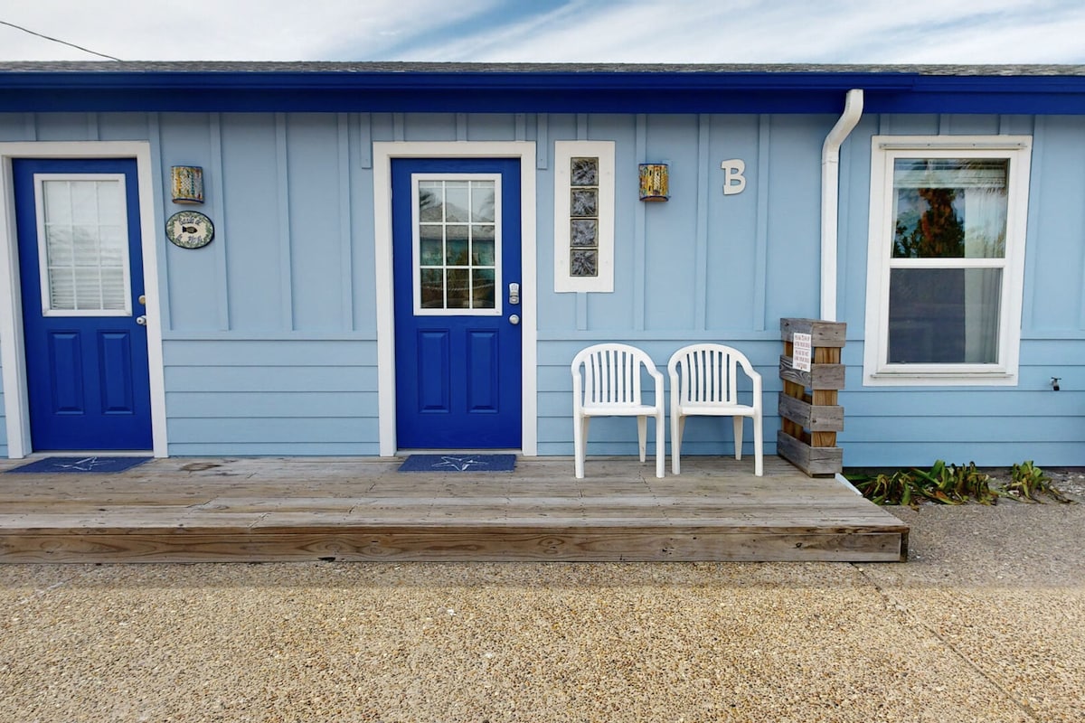 TS403-B Close to the Beach, Pet Friendly - Houses for Rent in Port