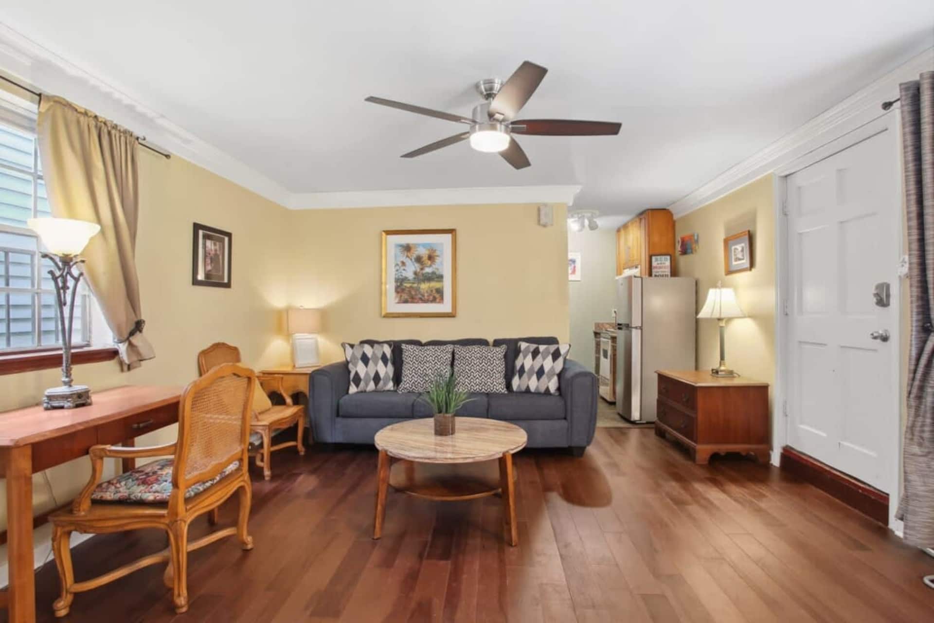 Cozy Clean 1 Bedroom Unit with Fast WiFi! #1