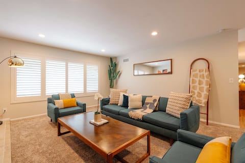 Successful Airbnb property: Tranquil Oasis: 4-Bedroom Retreat with Pool in College Area