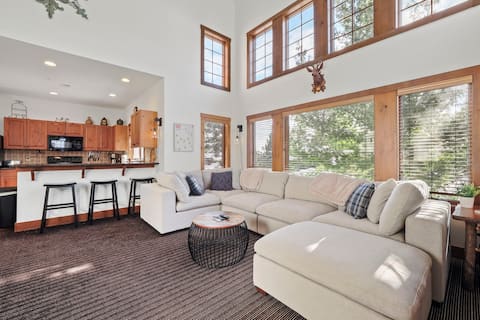 7313 Creekside Condo