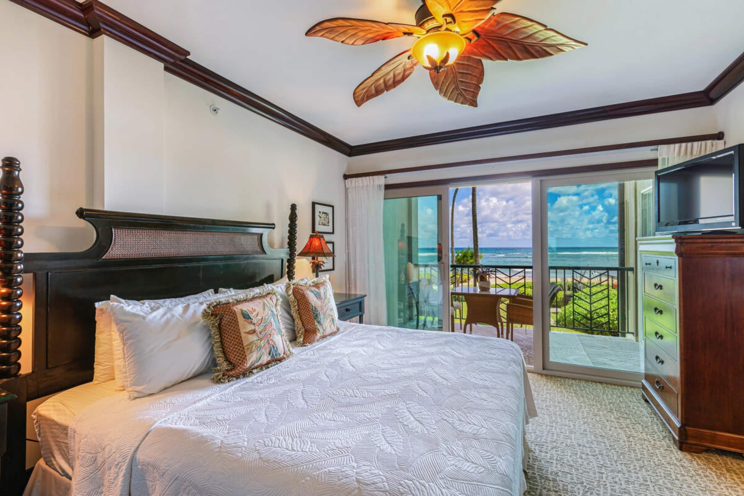 Oceanside Luxury at the Resort - Photo 6