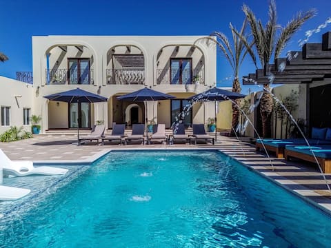 Paz del Mar 16: Luxury 8 Bedroom Heated Pool, Priv