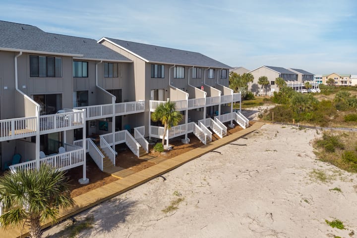Southern Grace - Serene Oceanfront 1 Bedroom - Hunting Island State Park, St Helena Island