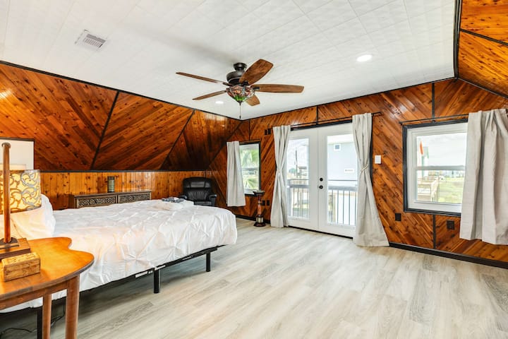 Whimsea Bay - Beach Vibes Are High & Stress Low! - Surfside Beach, TX