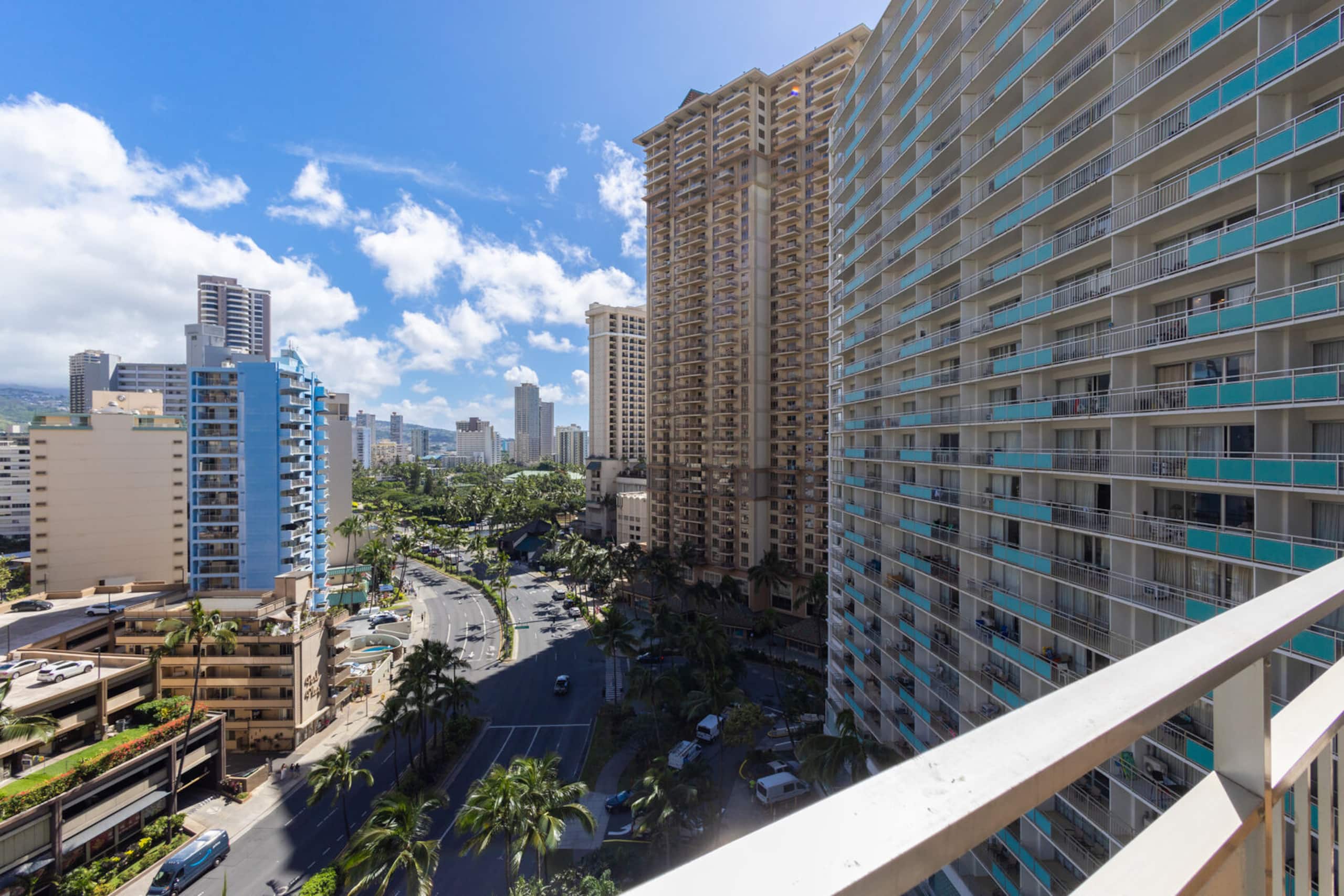 Condo in Honolulu · ★5.0 · 1 bedroom · 3 beds · 1 private bath - Image 15