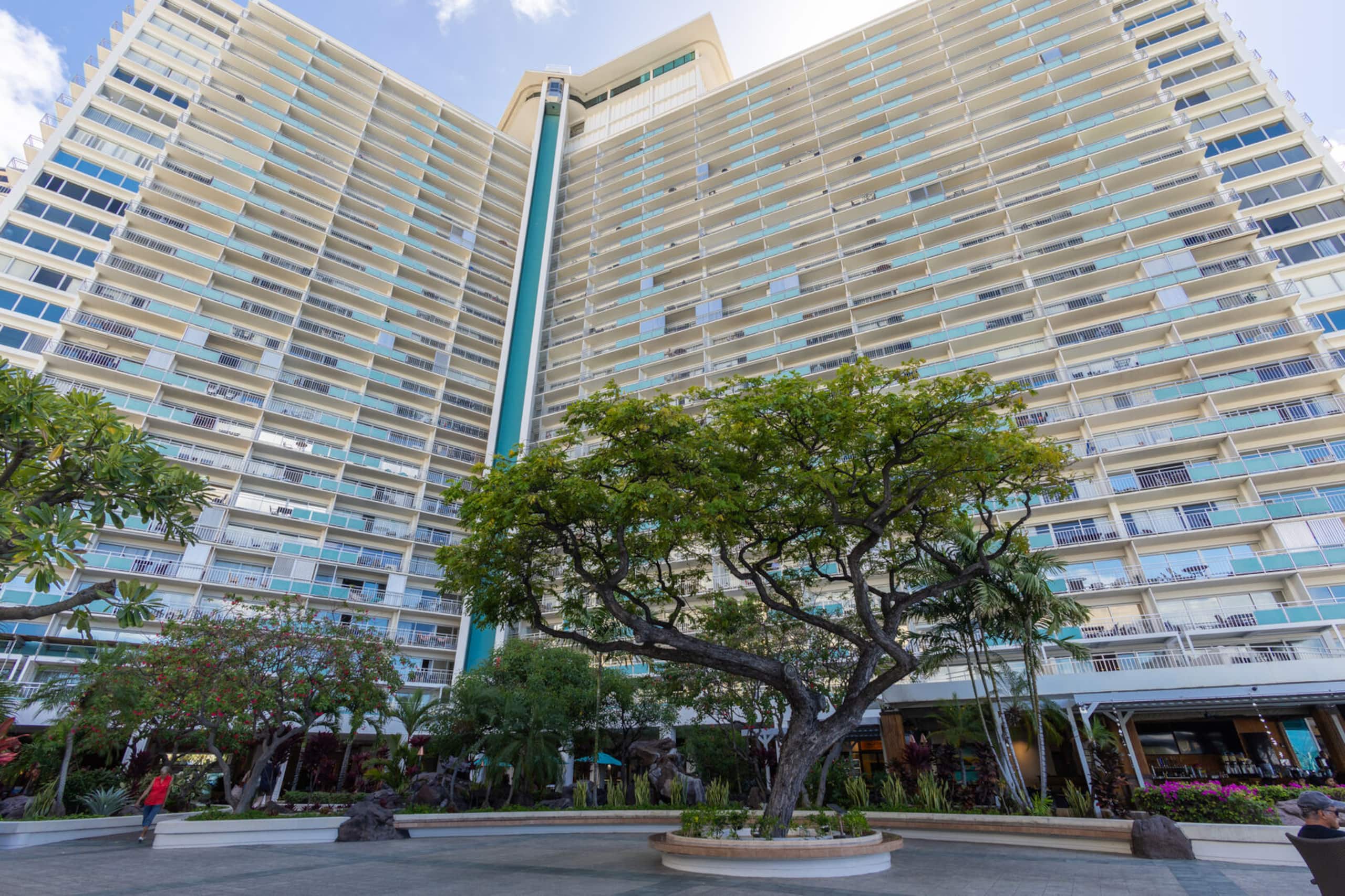 Condo in Honolulu · ★5.0 · 1 bedroom · 3 beds · 1 private bath - Image 19