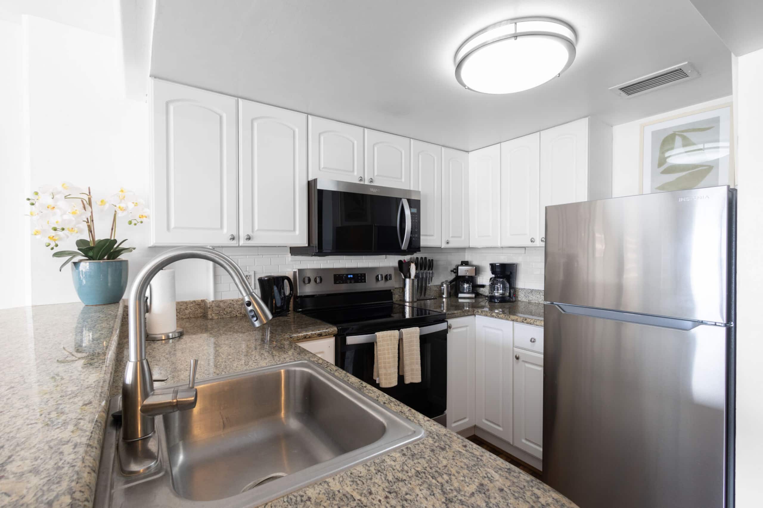 Condo in Honolulu · ★5.0 · 1 bedroom · 3 beds · 1 private bath - Image 9