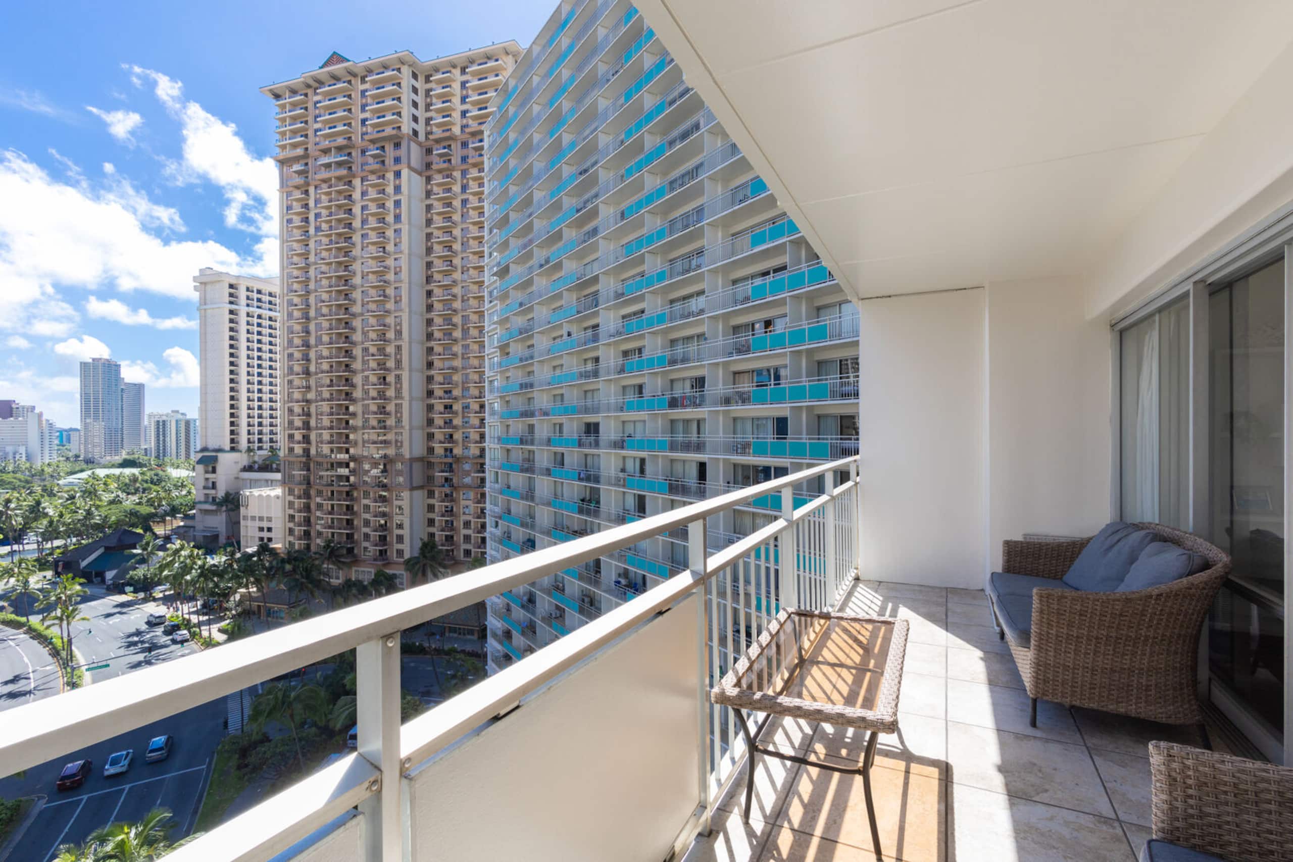 Condo in Honolulu · ★5.0 · 1 bedroom · 3 beds · 1 private bath - Image 14