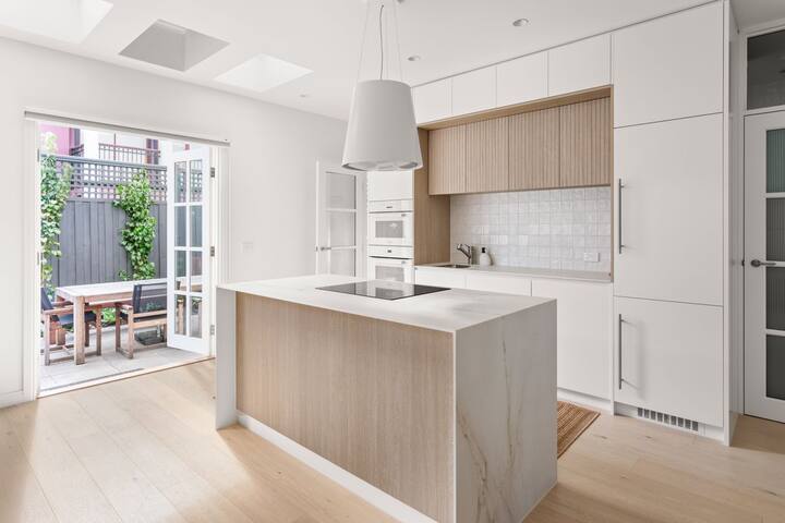 Hampton Beach Pearl gallery image 4